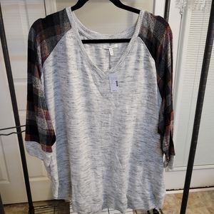 Maurice's sweatshirt